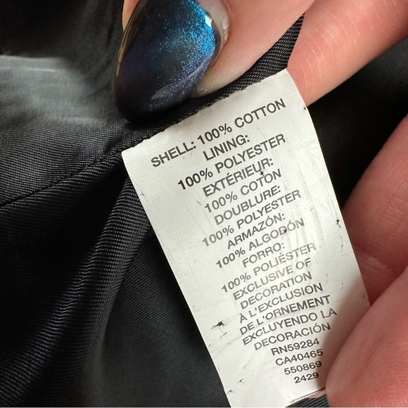 The  Children’s Place 2 Piece Set Velvet Suit sz 4T - Picture 6 of 10